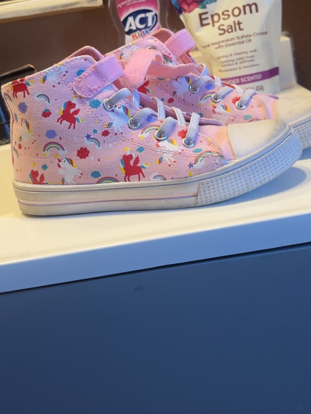 Pink Unicorn High-Top Kids Sneakers SIZE 1 LITTLE KIDS